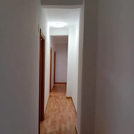 Calle Armas 130 사라고사